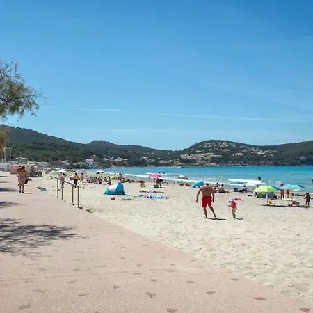 Manon A2 Proximite Avec Terrasse Et Parking לה לק