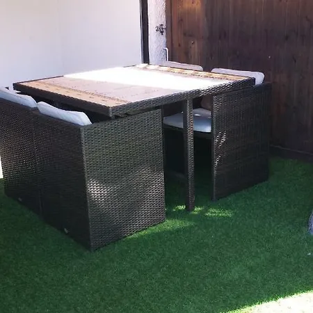 Manon A2 Proximite Avec Terrasse Et Parking דירה *