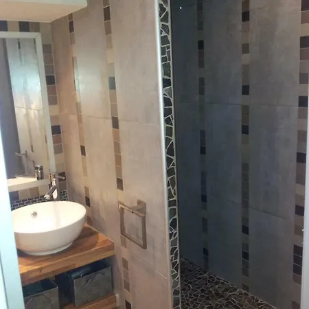 Manon A2 Proximite Avec Terrasse Et Parking