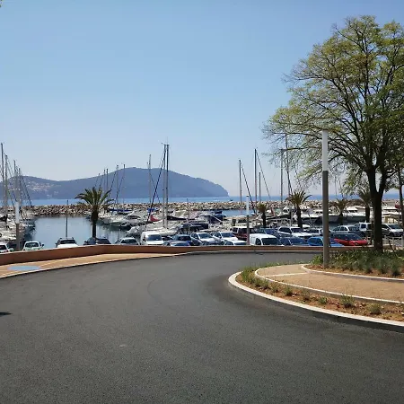 Manon A2 Proximite Avec Terrasse Et Parking *